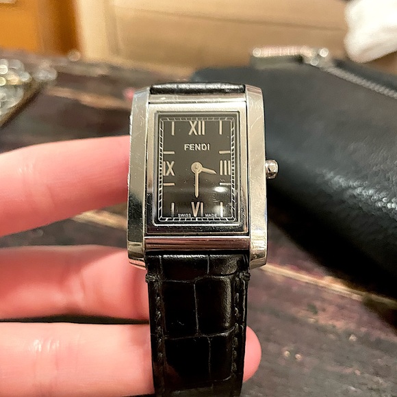 Fendi Loop Stainless Steel Ladies Watch - Picture 2 of 7